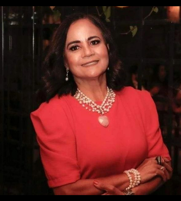 Áurea Nahas — Mentora de Autoestima e Empreendedorismo Feminino em Santos SP